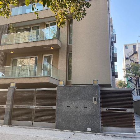 Art House Vasant Vihar New Delhi Bed and Breakfast Exterior foto