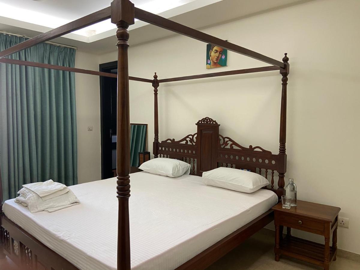 Art House Vasant Vihar New Delhi Bed and Breakfast Exterior foto