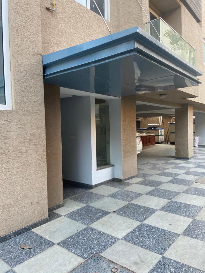 Art House Vasant Vihar New Delhi Bed and Breakfast Exterior foto